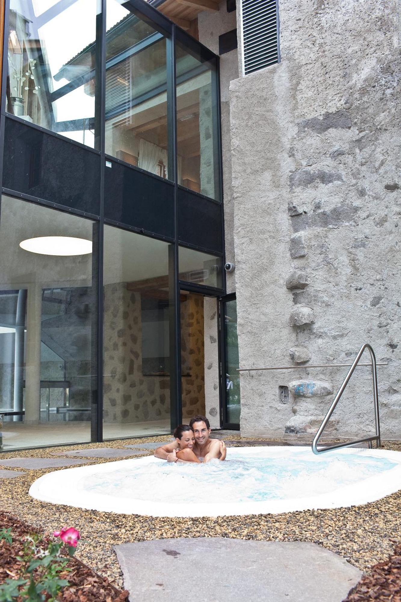 Hotel Gruener Baum Μπρεσανόνε Εξωτερικό φωτογραφία