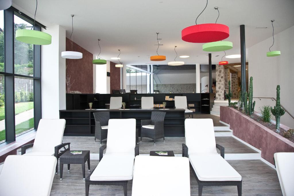 Hotel Gruener Baum Μπρεσανόνε Εξωτερικό φωτογραφία