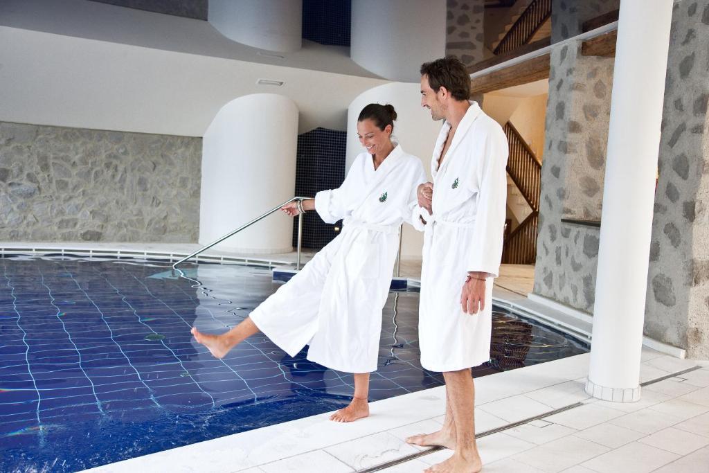 Hotel Gruener Baum Μπρεσανόνε Εξωτερικό φωτογραφία