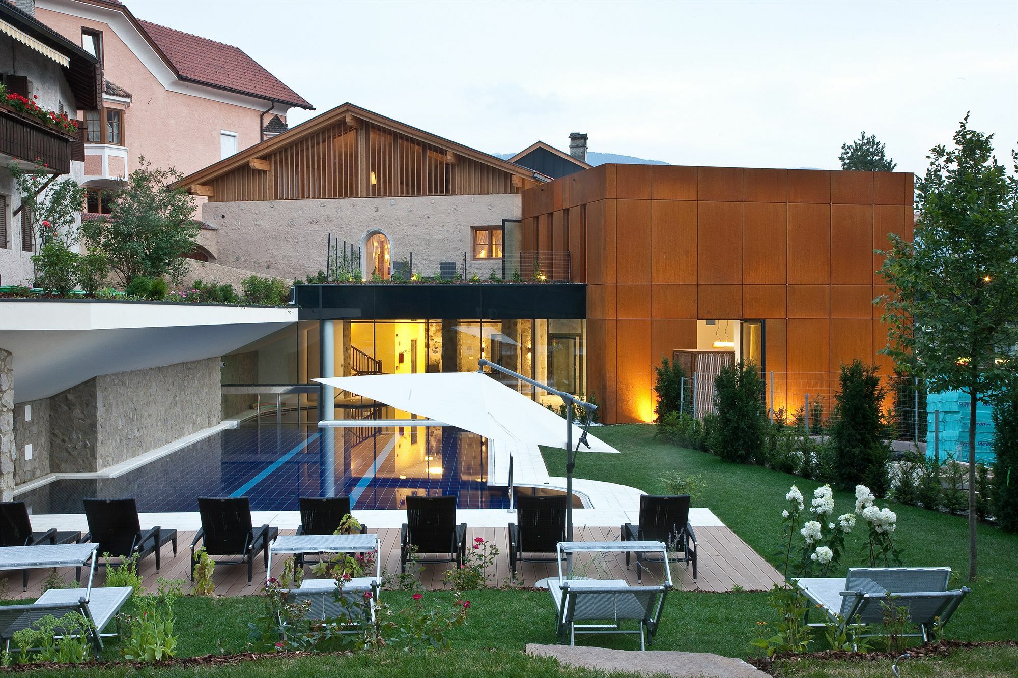 Hotel Gruener Baum Μπρεσανόνε Εξωτερικό φωτογραφία